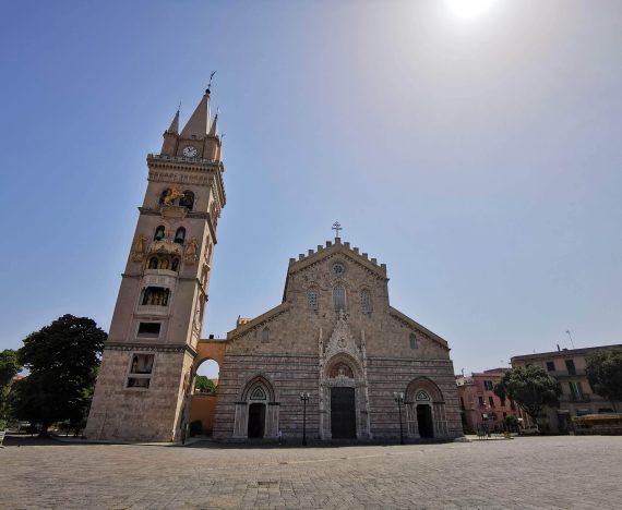 Piazza Duomo, Chiesa e Campanile