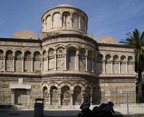 Facciata della Chiesa dei Catalani